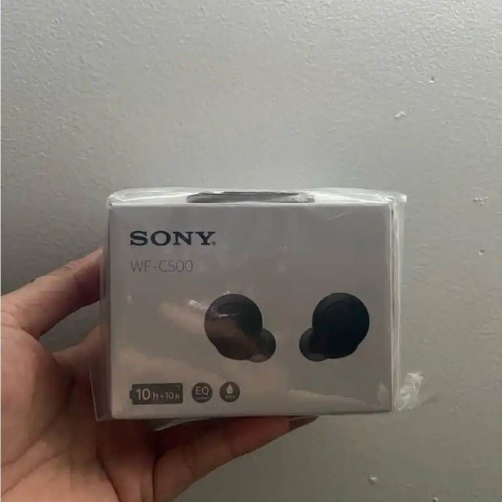 SONY WFC500 BRAND NEW IN BOX wireless earphone